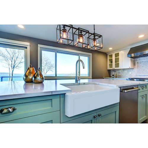 30-in x 20-in x 10-in Super Single Bowl with Reversible (Roman/Plain) Front, Farmhouse Fireclay Kitchen Sink, Undermount Installation, in White